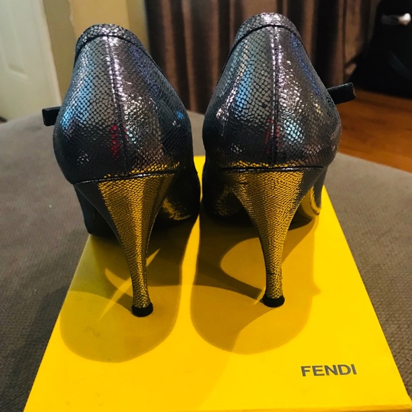 Fendi Mary Jane pumps - Picture 2 of 4